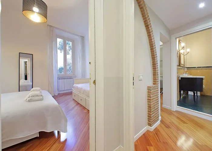 Capocci By Halldis Apartment